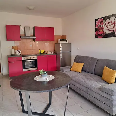 Arta 1 Appartement Drage